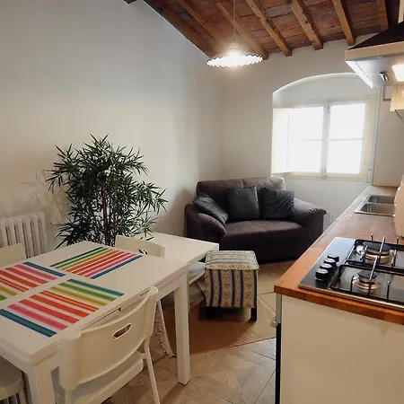 Hemeras Boutique House - Lungarno Vespucci Апартаменты *